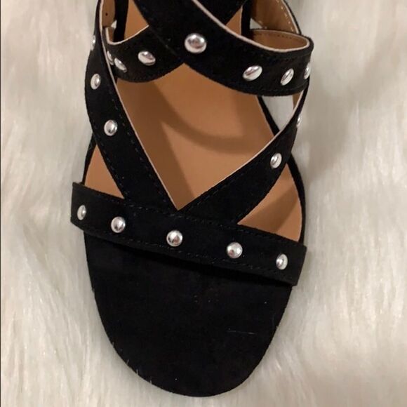 BLACK studded sandals black faux suede size 6.5 block heels Roman gladiators - Picture 5 of 6